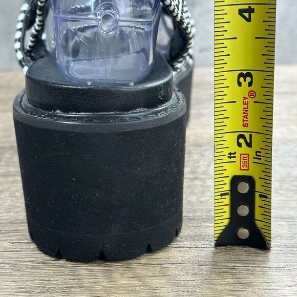 Madden Girl~Women’s~ Platform Black/ White Patterned Sandals~Size 9 - Picture 5 of 9